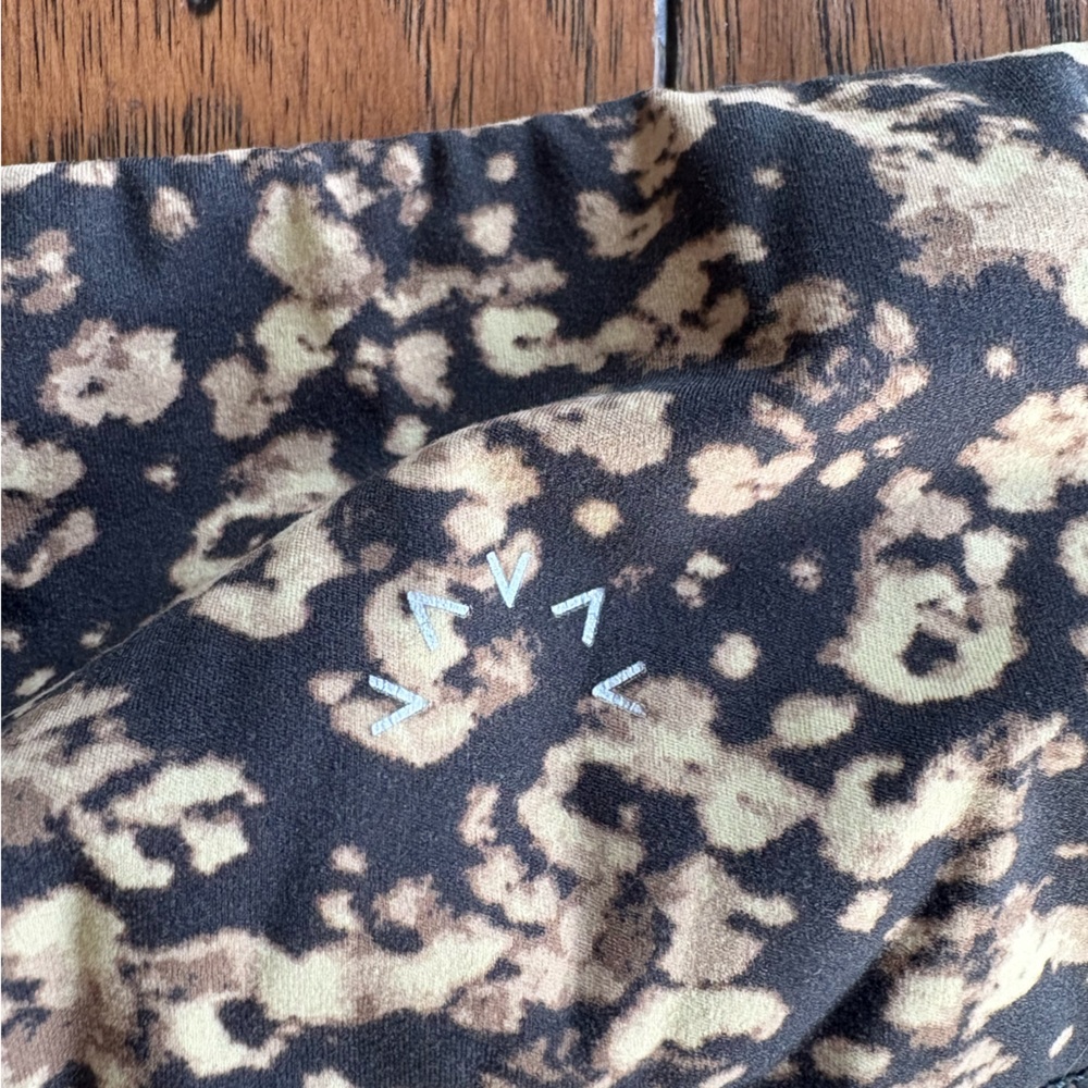 Varley Medium Leggings, Patterned - image 4